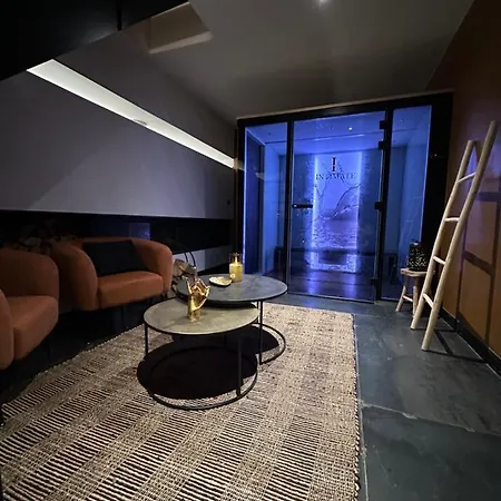 Intimate - Private Wellness Bed & Breakfast