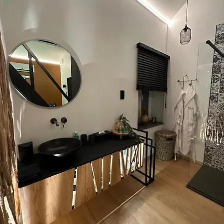 Intimate - Private Wellness 4* Heron